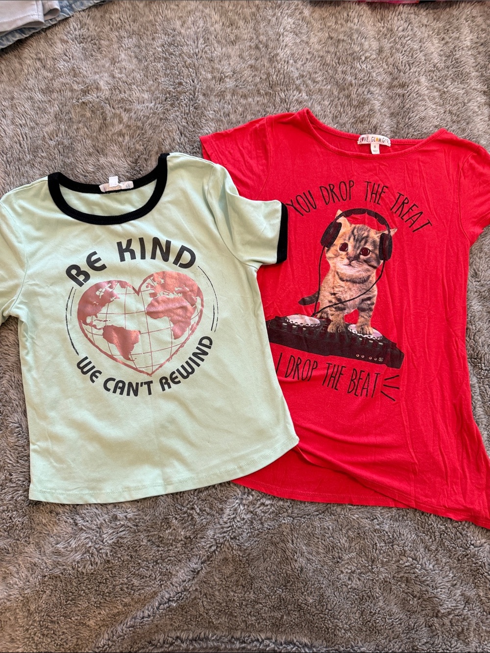 Love, Glam Girl Graphic T-Shirts – Size Small – Lot of 2